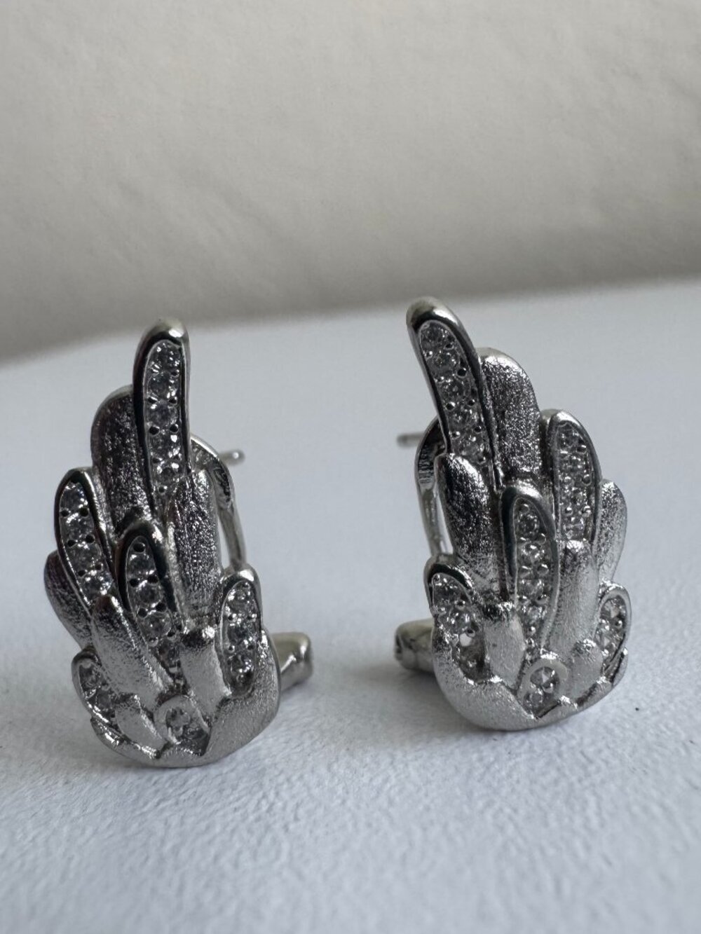 925 Sterling Silver Angel Wings Earrings Crystal Statement Clip Post - Picture 2 of 6